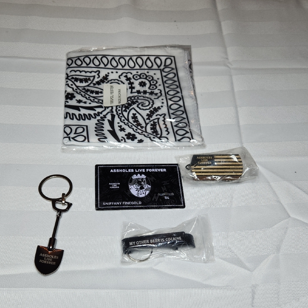 Assholes Live Forever Item Set